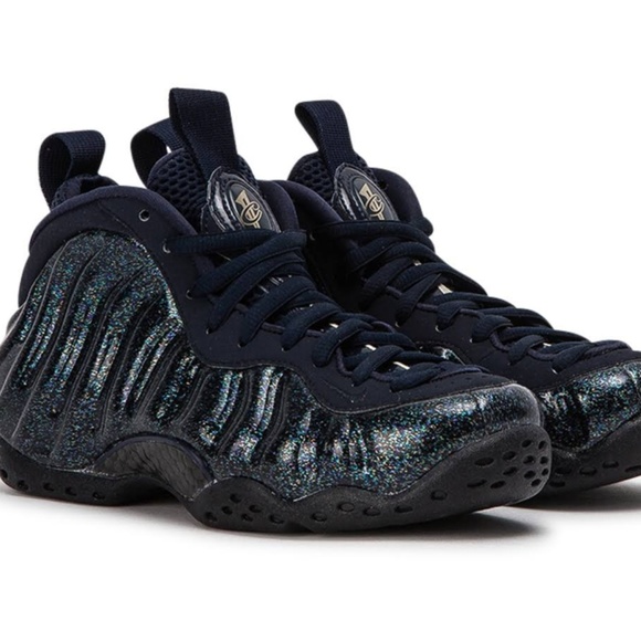 blue and black foamposites 2018